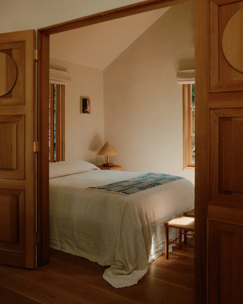 Этот обновлённый охотничий домик в Калифорнии — воплощение уютного дизайна в натуральном дереве