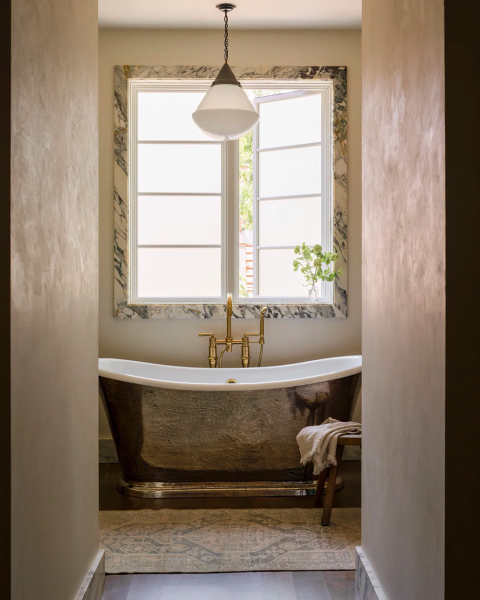 Как дизайнер Claire Staszak придала безликому новую дому в Чикаго характера и элегантности