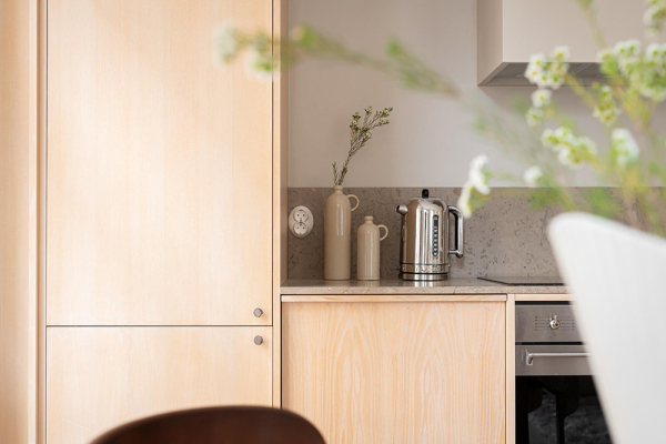 Кремовый интерьер современной скандинавской квартиры (66 кв.м) Кремовый интерьер современной скандинавской квартиры (66 кв.м)