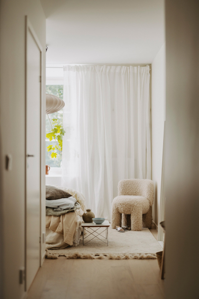 Маленькая квартира в Швеции с удлинённой планировкой и небольшой террасой (38 кв. м)