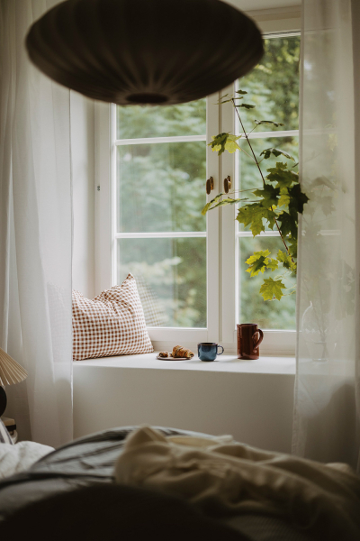 Маленькая квартира в Швеции с удлинённой планировкой и небольшой террасой (38 кв. м)