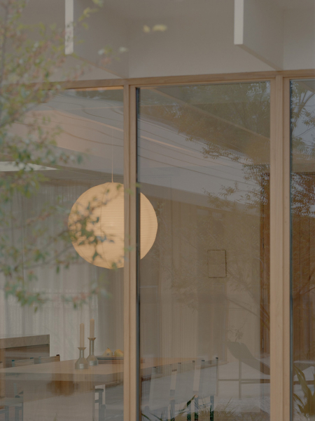 Мягкий минимализм, залитый естественным светом: дом со стеклянными стенами в Мельбурне Мягкий минимализм, залитый естественным светом: дом со стеклянными стенами в Мельбурне