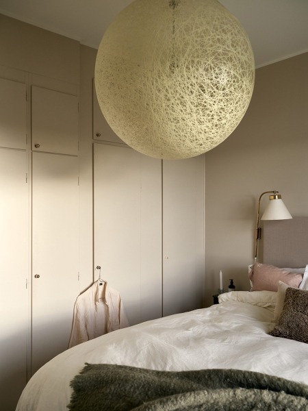 Необычная двухэтажная квартира в Стокгольме с видовой террасой