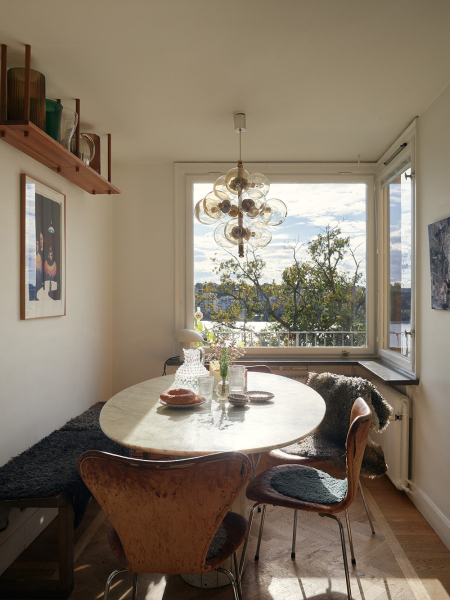 Необычная двухэтажная квартира в Стокгольме с видовой террасой