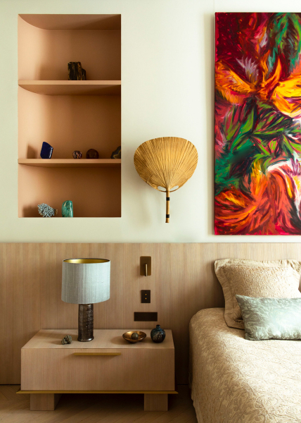 Органические формы и искусство на каждом шагу: апартаменты дизайнера в Париже Органические формы и искусство на каждом шагу: апартаменты дизайнера в Париже