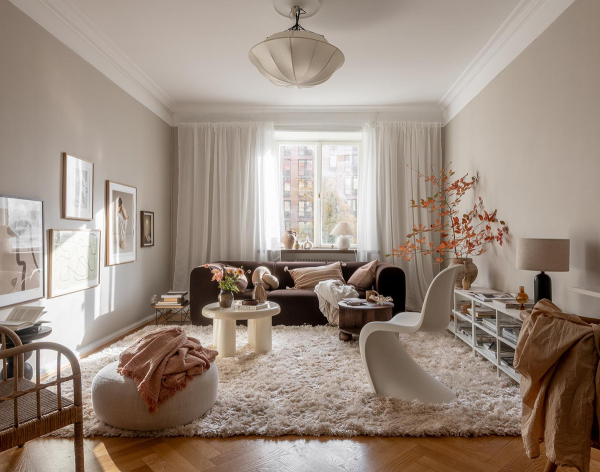 Осенняя гостиная и летняя спальня: квартира в Гетеборге (79 кв. м) Осенняя гостиная и летняя спальня: квартира в Гетеборге (79 кв. м)