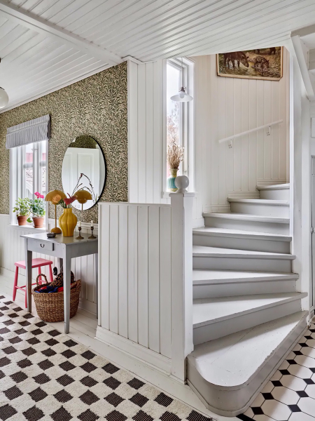 Пара преобразила старый коттедж в Швеции, который был никому не интересен Пара преобразила старый коттедж в Швеции, который был никому не интересен