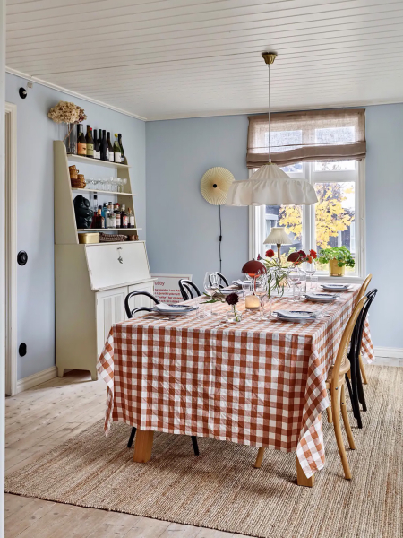 Пара преобразила старый коттедж в Швеции, который был никому не интересен Пара преобразила старый коттедж в Швеции, который был никому не интересен