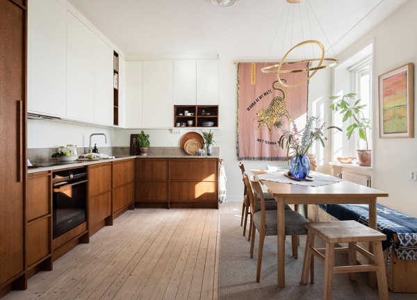 Прекрасная скандинавская квартира с терракотовыми стенами и нотками бохо