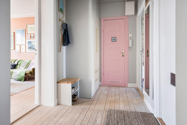 Прекрасная скандинавская квартира с терракотовыми стенами и нотками бохо