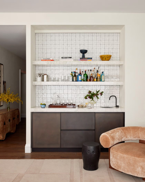 Приятный современный дизайн в молочных тонах: квартира в Нью-Йорке Приятный современный дизайн в молочных тонах: квартира в Нью-Йорке