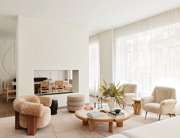 Приятный современный дизайн в молочных тонах: квартира в Нью-Йорке Приятный современный дизайн в молочных тонах: квартира в Нью-Йорке