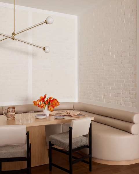 Приятный современный дизайн в молочных тонах: квартира в Нью-Йорке Приятный современный дизайн в молочных тонах: квартира в Нью-Йорке
