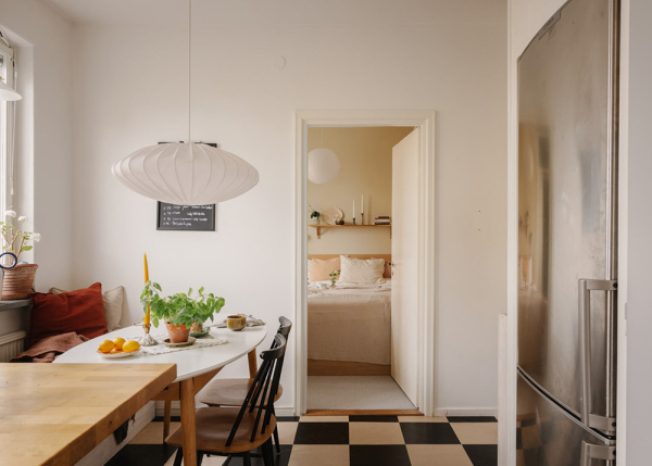 Приятный спокойный интерьер квартиры рядом с озером в Швеции (59 кв. м) Приятный спокойный интерьер квартиры рядом с озером в Швеции (59 кв. м)