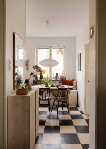 Приятный спокойный интерьер квартиры рядом с озером в Швеции (59 кв. м) Приятный спокойный интерьер квартиры рядом с озером в Швеции (59 кв. м)