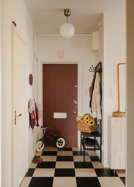 Приятный спокойный интерьер квартиры рядом с озером в Швеции (59 кв. м) Приятный спокойный интерьер квартиры рядом с озером в Швеции (59 кв. м)