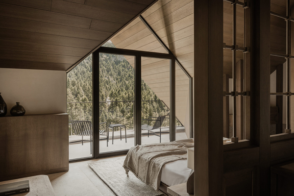 Роскошный минималистичный уют в горах Греции: новый отель MANNA Роскошный минималистичный уют в горах Греции: новый отель MANNA