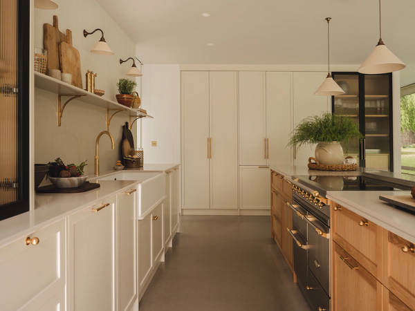 Сад как продолжение интерьера: современный кирпичный дом в графстве Кент Сад как продолжение интерьера: современный кирпичный дом в графстве Кент