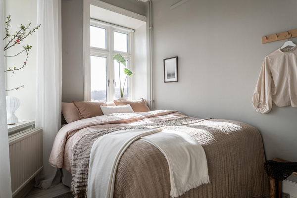 Серая квартира в Гётеборге с маленькой спальней и балконом (65 кв. м) Серая квартира в Гётеборге с маленькой спальней и балконом (65 кв. м)