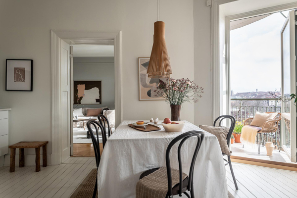 Серая квартира в Гётеборге с маленькой спальней и балконом (65 кв. м) Серая квартира в Гётеборге с маленькой спальней и балконом (65 кв. м)