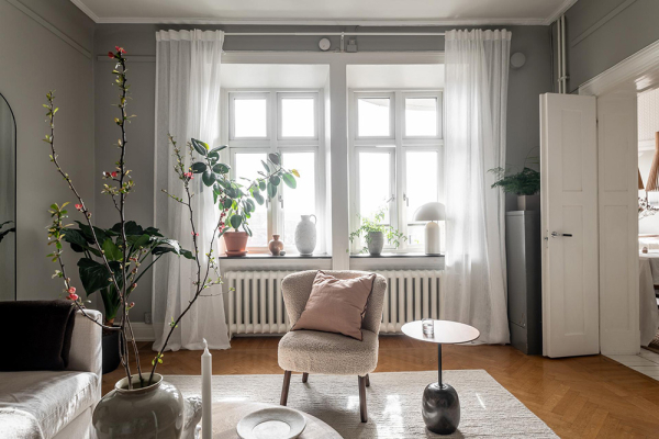 Серая квартира в Гётеборге с маленькой спальней и балконом (65 кв. м) Серая квартира в Гётеборге с маленькой спальней и балконом (65 кв. м)