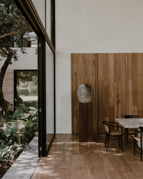 Стеклянные стены и стильный дизайн: современный дом в Мексике Стеклянные стены и стильный дизайн: современный дом в Мексике