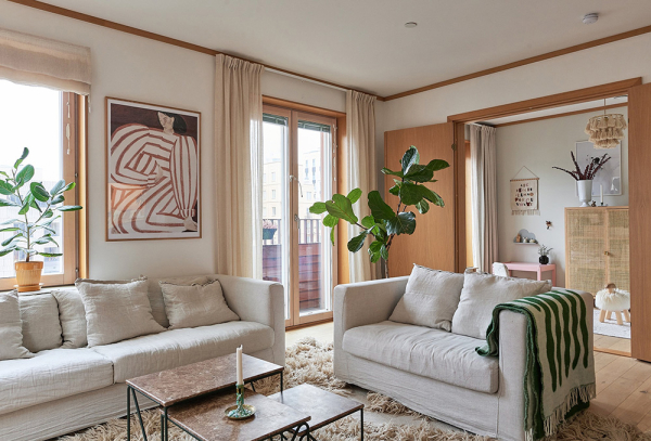 Свет и натуральное дерево: уютный современный интерьер в Стокгольме (74 кв. м) Свет и натуральное дерево: уютный современный интерьер в Стокгольме (74 кв. м)