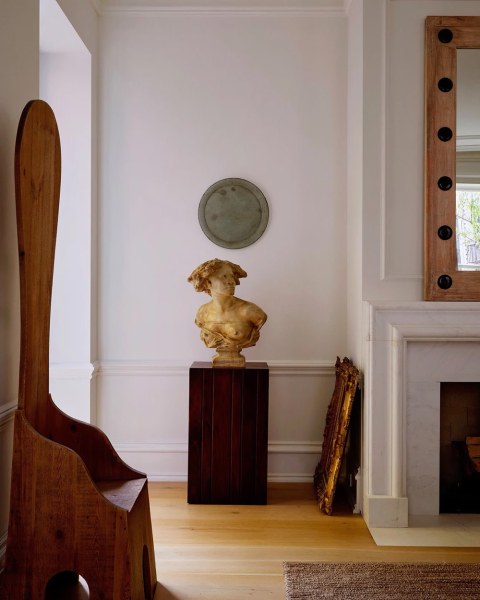 Тёплая эклектика в дизайне исторического таунхауса в Бруклине