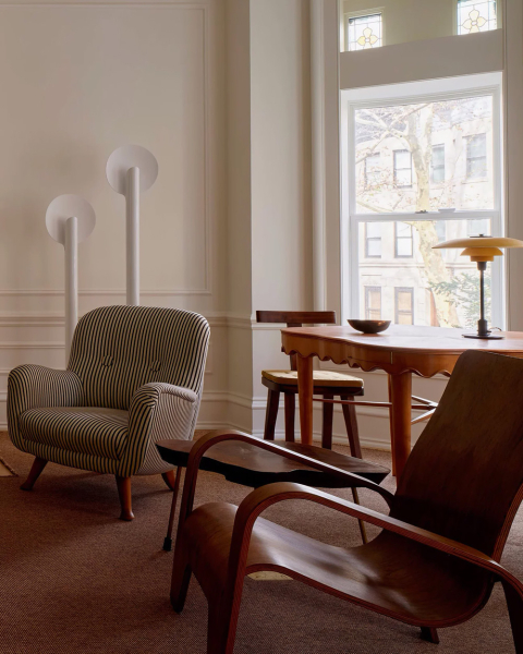 Тёплая эклектика в дизайне исторического таунхауса в Бруклине