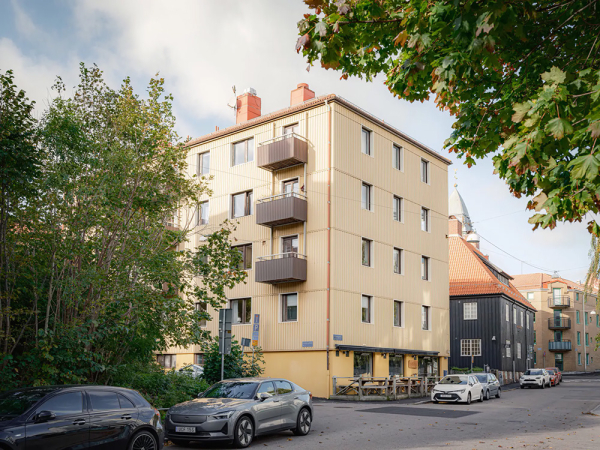 Тёплый монохромный интерьер бюджетной квартиры в Швеции (74 кв. м) Тёплый монохромный интерьер бюджетной квартиры в Швеции (74 кв. м)