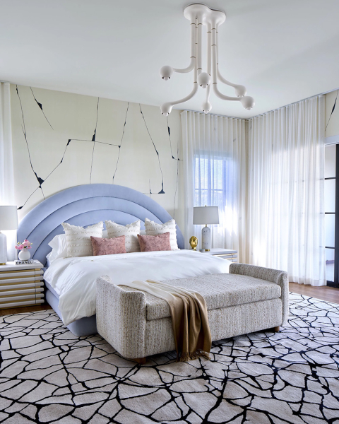 Удивительные узоры и смелые краски наполнили жизнью этот семейный дом в Майами