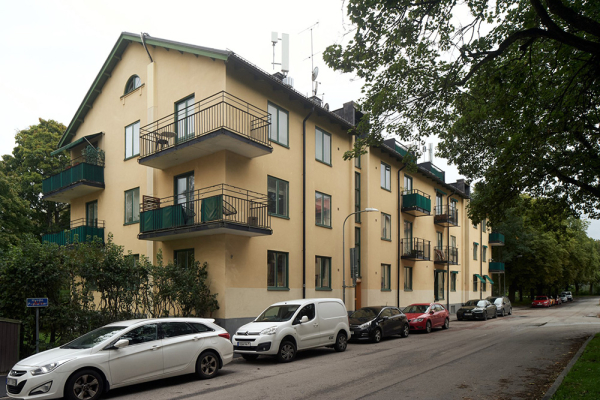 Уютная двухэтажная квартира с небольшой террасой на окраине Стокгольмa