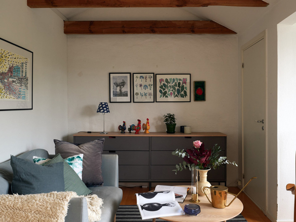 Уютная двухэтажная квартира с небольшой террасой на окраине Стокгольмa