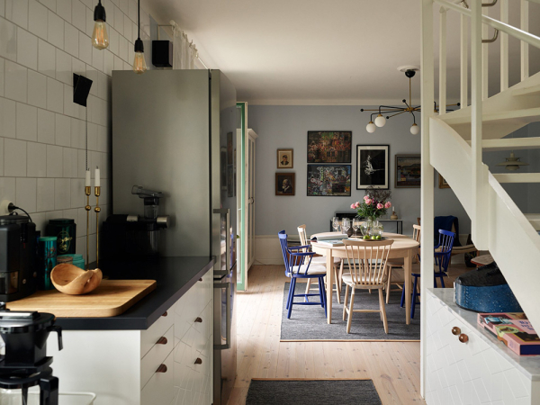 Уютная двухэтажная квартира с небольшой террасой на окраине Стокгольмa