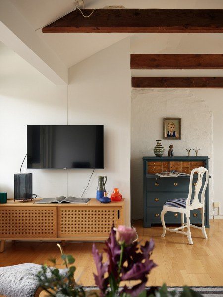 Уютная двухэтажная квартира с небольшой террасой на окраине Стокгольмa